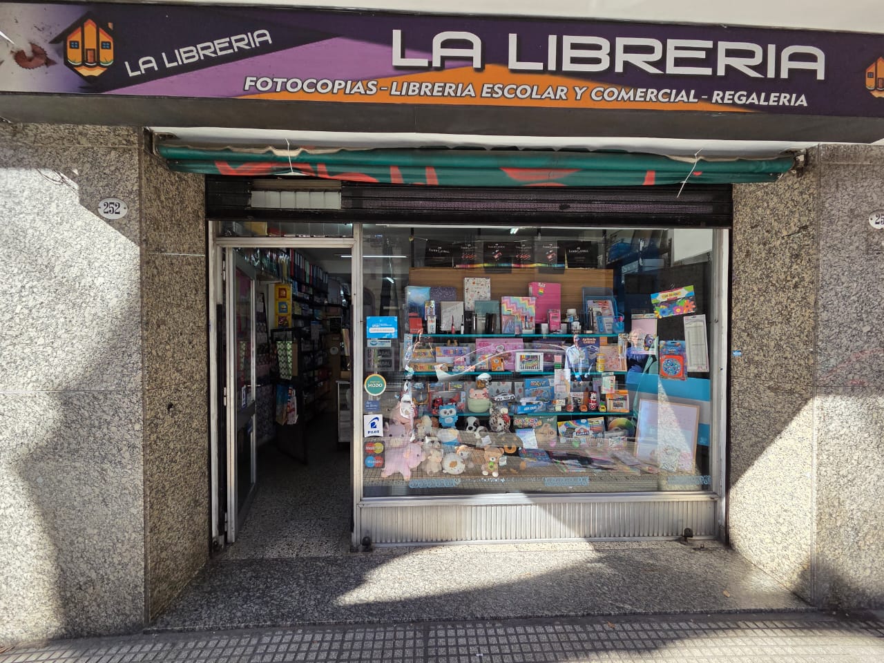 https://staging.uflouniversidad.edu.ar/wp-content/uploads/2026/04/la-libreria.jpeg